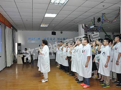 ������ҽԺҽʦ�ڰ佱����